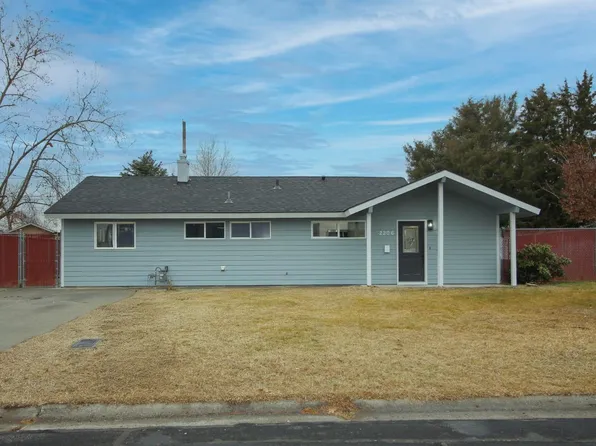 2206 Dallas St, Richland, WA 99352