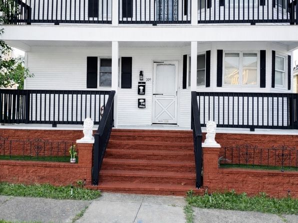 209 Princeton St Unit 2