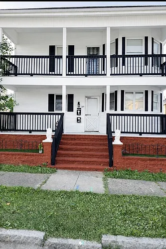209 Princeton St #2 Photo 1