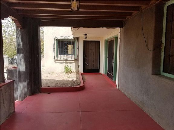 2nd image of 2915 Federal Ave