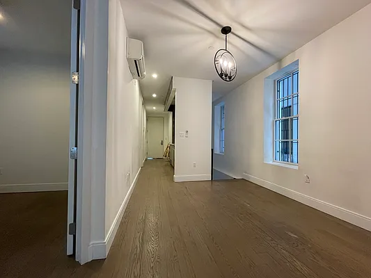 Rented by EXR | media 21