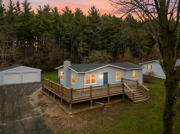 W2252 Spring Lake Rd, Markesan, WI 53946