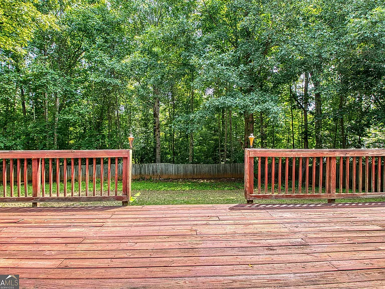 255 Squire Ln — Photo 48