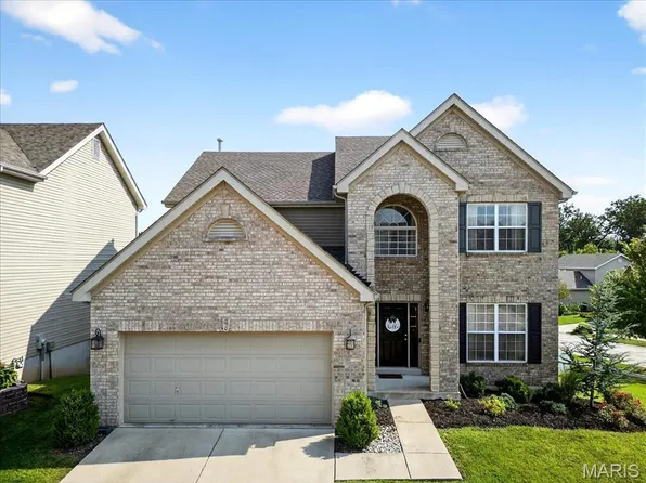 600 Spring Mnr, O'Fallon, MO 63368