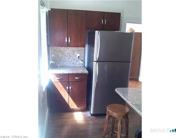 347 Sherman Ave — Photo 5