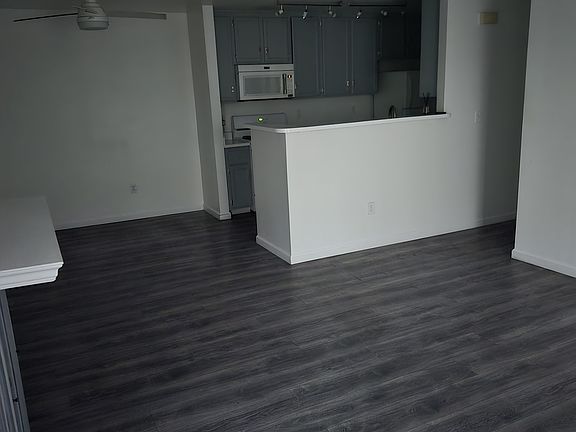 4th image of 4885 S Torrey Pines Dr Unit 103