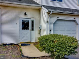 4 Basil Dr, Lumberton, NJ 08048