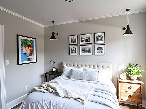 2nd image of 1235 W Granville Ave #2E