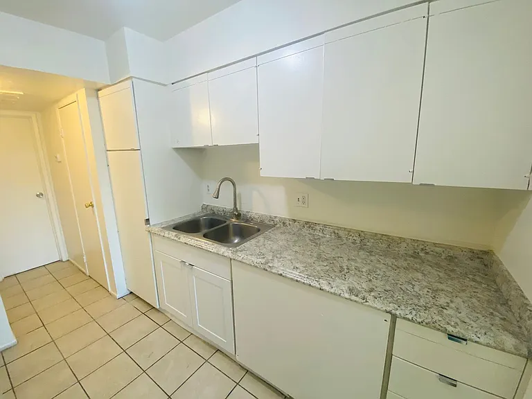 3762 Royal Crest St — Photo 10