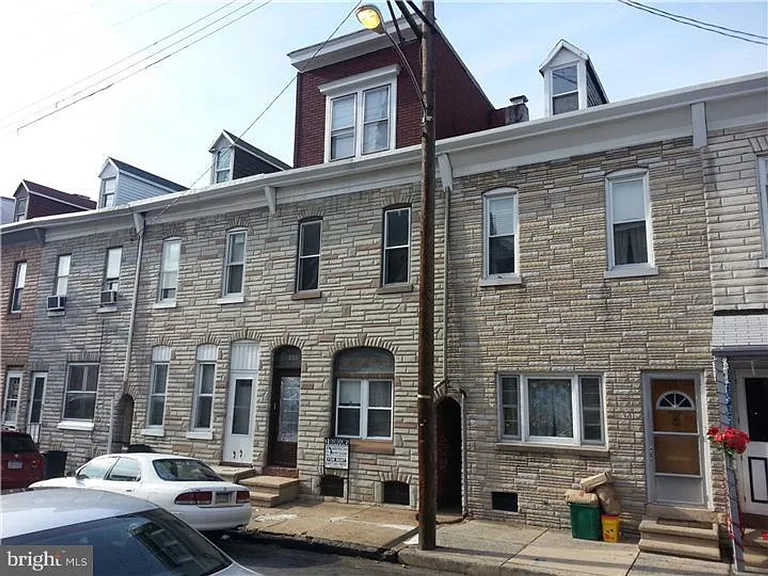 232 Wunder St — Photo 2
