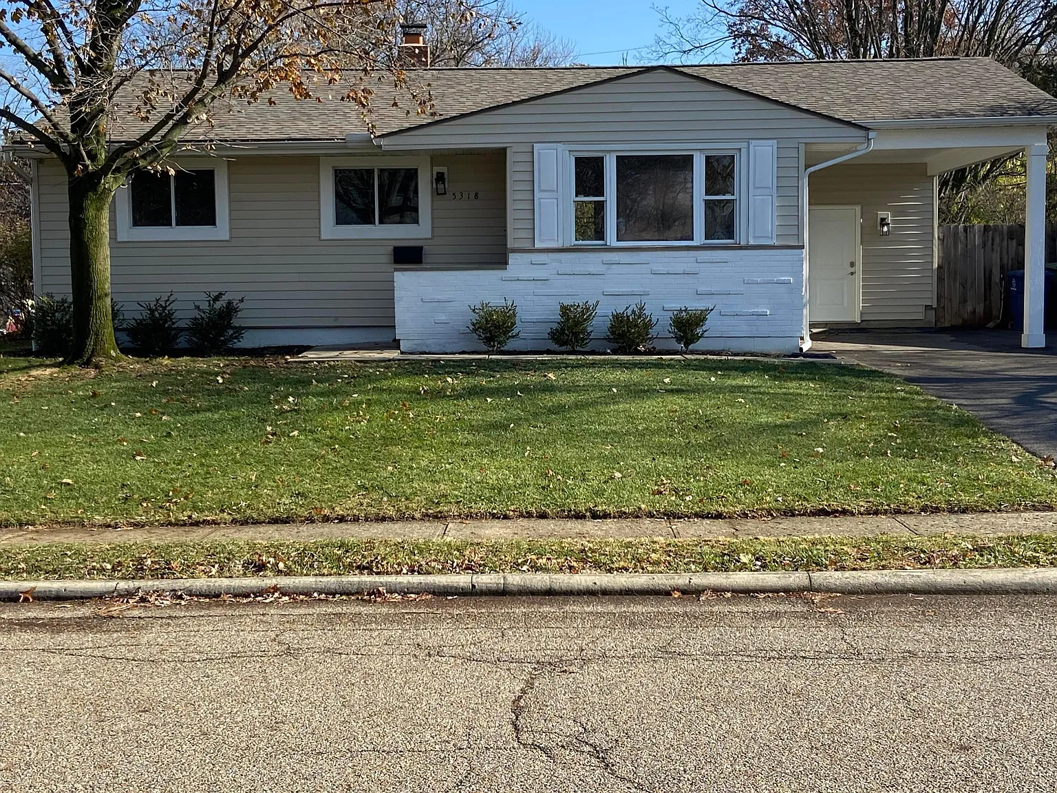 5318 Eisenhower Rd photo 1