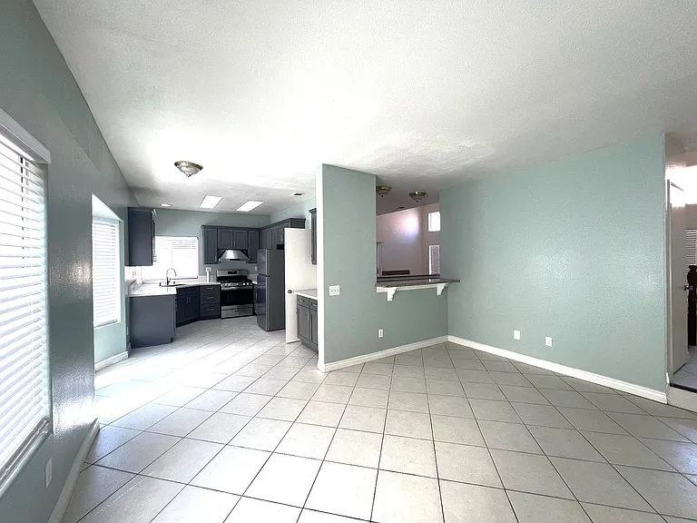 16547 War Cloud Dr — Photo 4