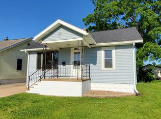 1232 11th St NW, Cedar Rapids, IA 52405
