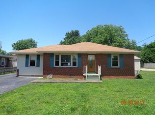 902 Sanderson Dr, Hopkinsville, KY 42240