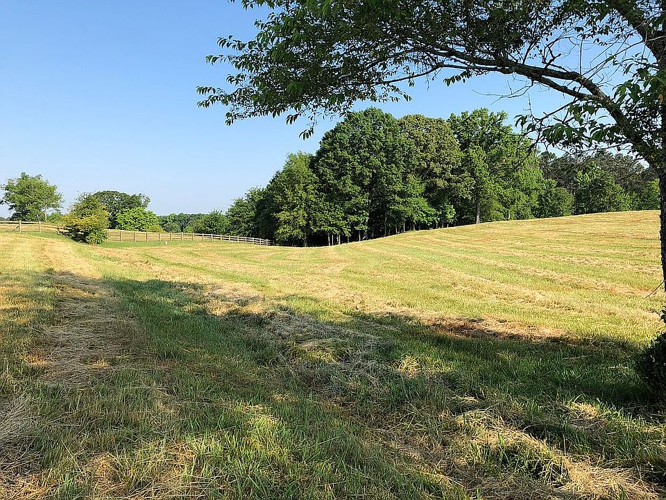1st image of 270 River Cove Mdws
