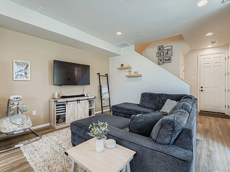 5356 A Robb St #A — Photo 7