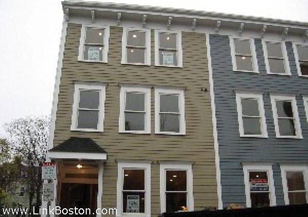 Building Photo 4