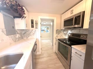 1093 Highview Rd, Lake Worth, FL 33462