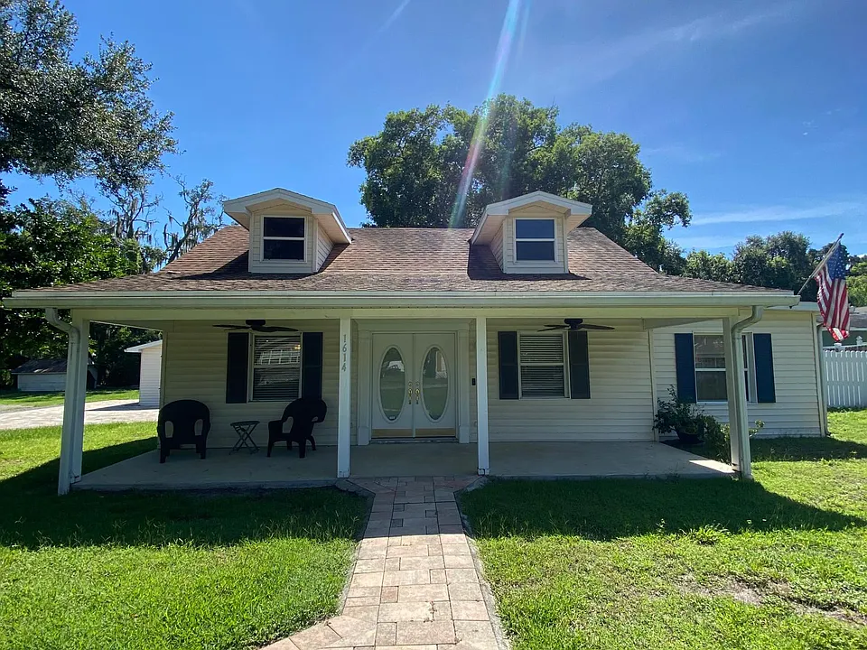 1614 Hall Rd