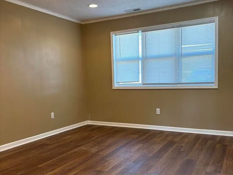 100 S Glen Ct — Photo 10