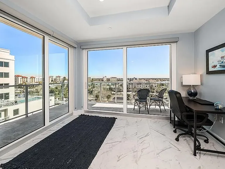 15 Avalon St #704 — Photo 37