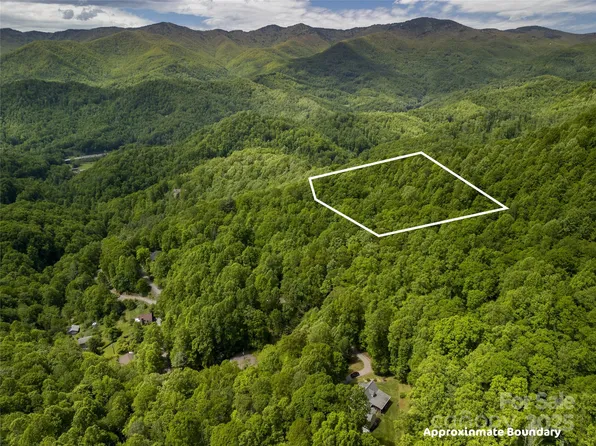 21 Top Drop Ln, Sylva, NC 28779