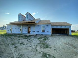 203 Staysail Dr, Elizabeth City, NC 27909