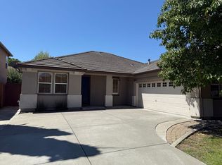 2463 Pheasant Hollow Dr, West Sacramento, CA 95691