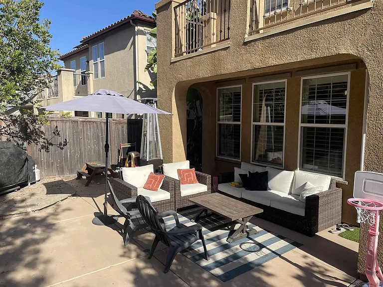 1056 Breakaway Dr — Photo 19