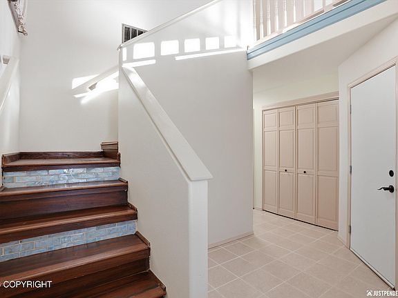 5th image of 5553 College Meadow Cir