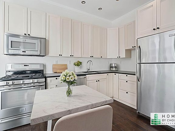 3rd image of 10 5th Ave APT 4B
