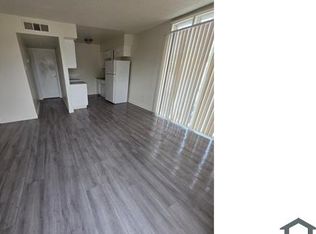 1107 E Desert Inn Rd #8, Las Vegas, NV 89109