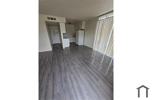 1107 E Desert Inn Rd #9 Photo 1