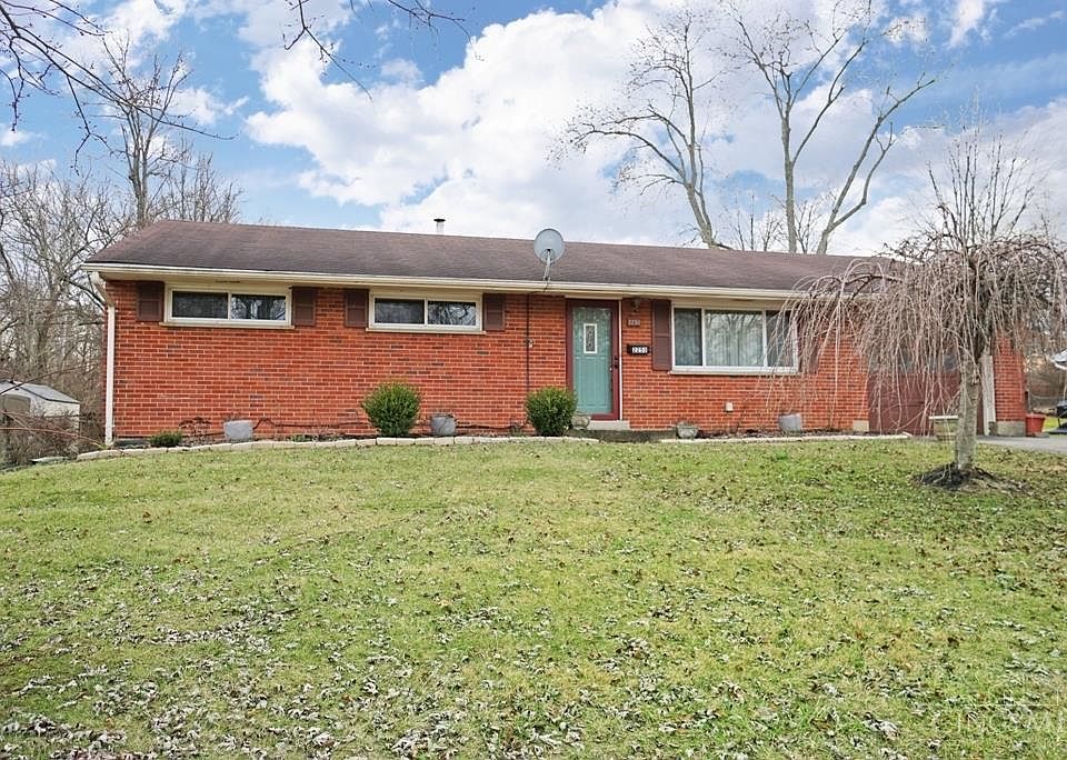 2253 Compton Rd, Cincinnati, OH 45231 Zillow