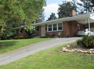 405 Parkway Blvd, Elizabethton, TN 37643