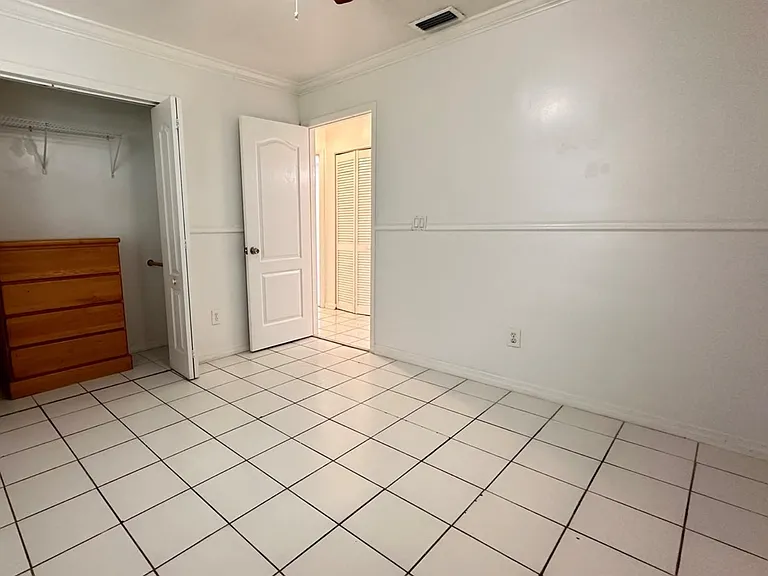12695 SW 144th Ter — Photo 6