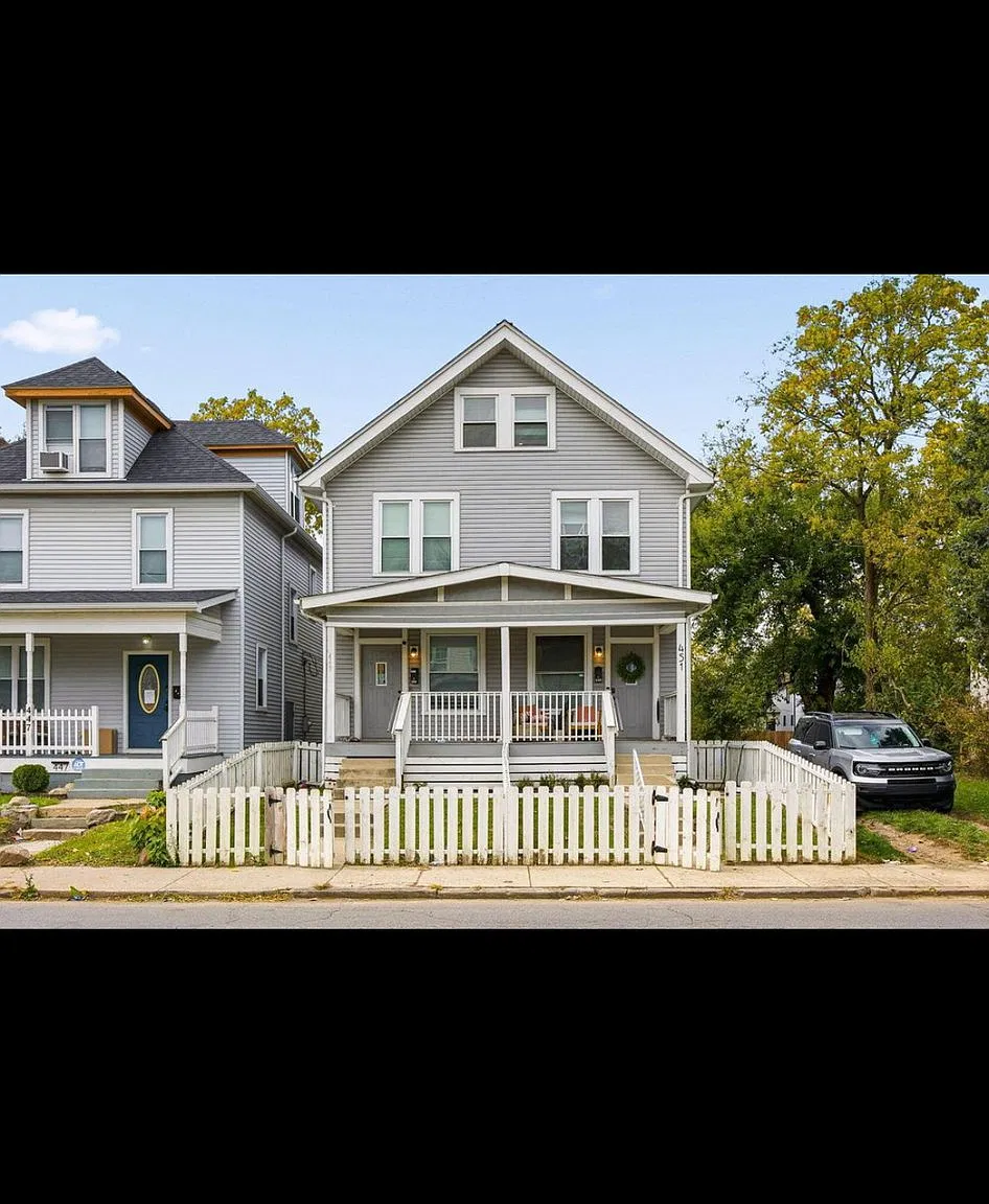 3 bed, 1.0 bath, 1295 sqft, $1,450 — Photo 1