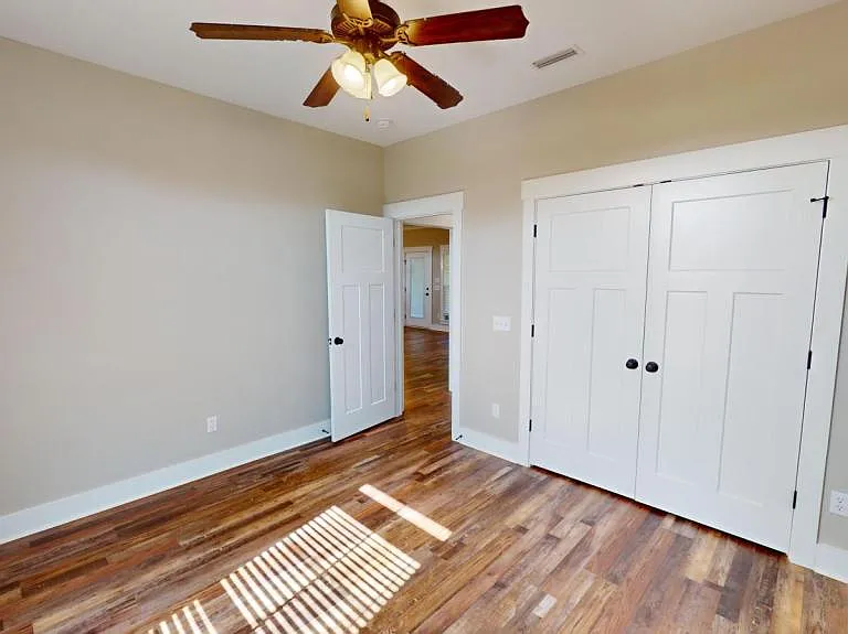1006 Legacy Dr — Photo 25