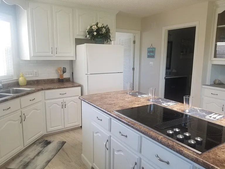 3228 Cypress Ln — Photo 5
