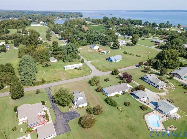 4912 Water View Rd, Water View, VA 23180
