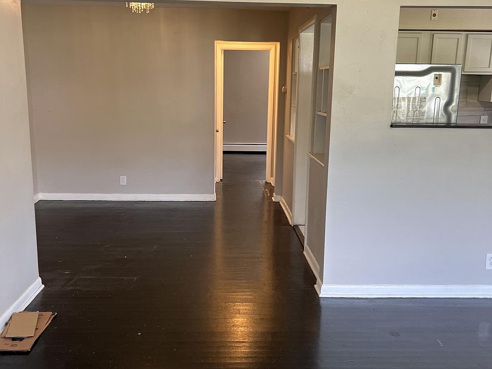 2nd image of 1921 W North Bend Rd #1