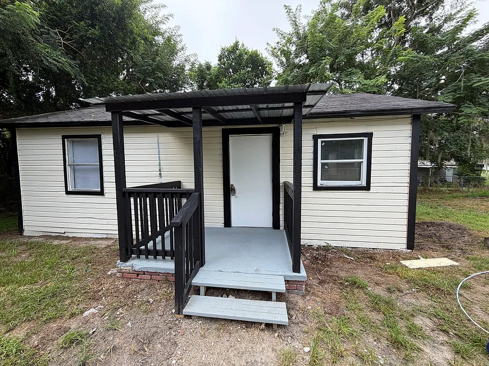 420B Mosley Rd