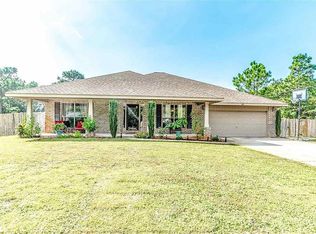 2011 Edgewood Dr, Navarre, FL 32566