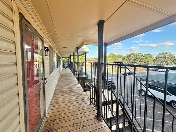 5th image of 5804 S Harvey Ave #5801G