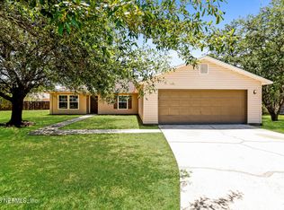 9750 Hazel Lake Dr, Jacksonville, FL 32222