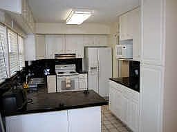 5th image of 210 Westview Ter