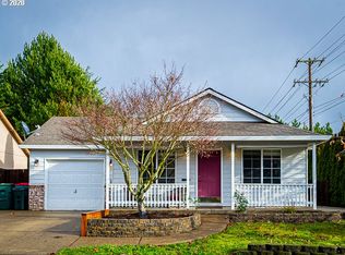 220 NW Country Ct, McMinnville, OR 97128