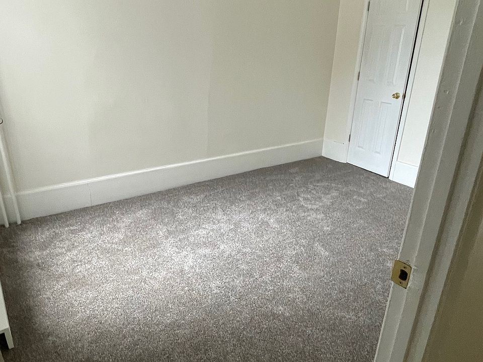 1st image of 435 S 17th St APT 2