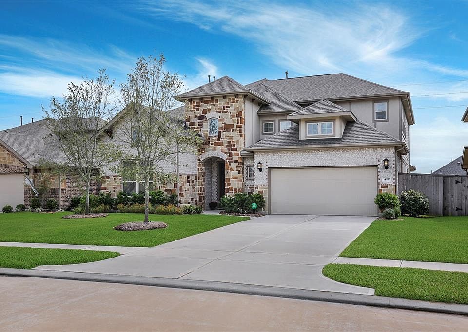 1st image of 14935 Scarlet Finch Way