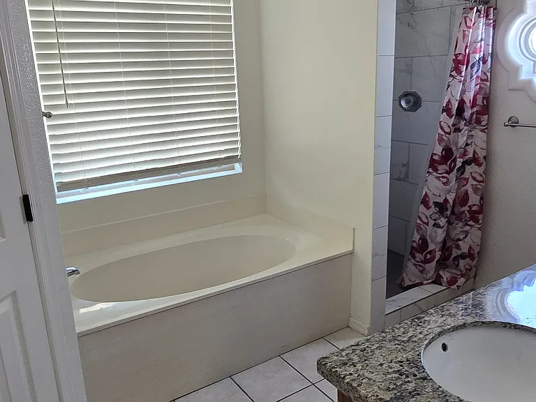 8386 N 107th Dr — Photo 10